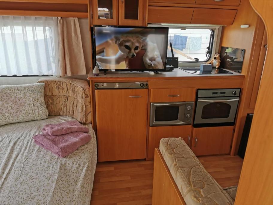 Sea Caravan On The Beach Kiten  Εξωτερικό φωτογραφία