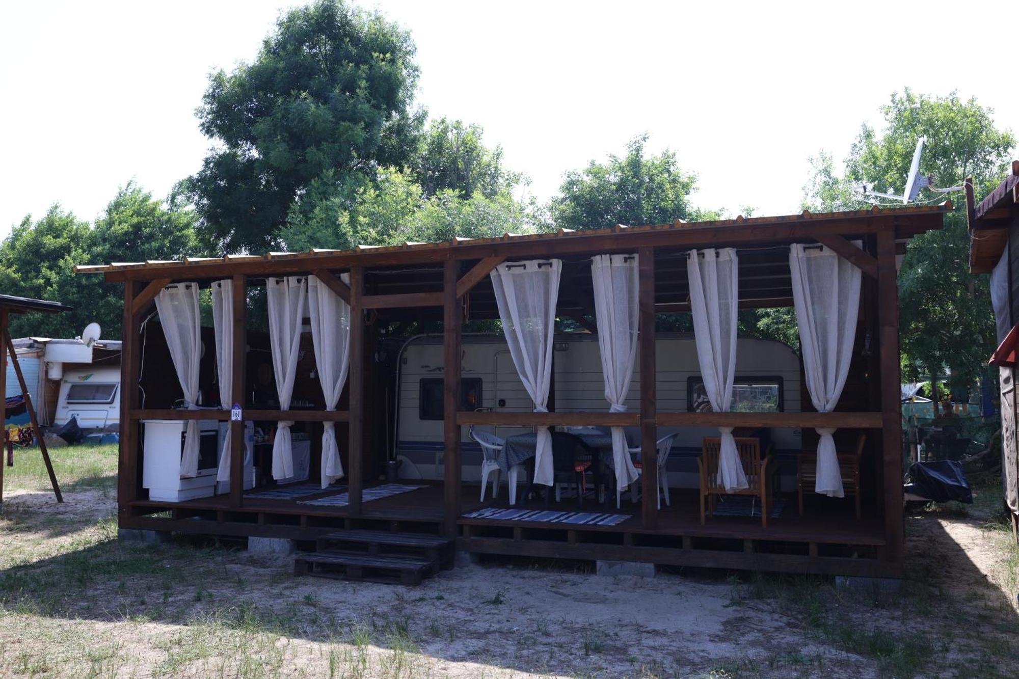 Sea Caravan On The Beach Kiten  Εξωτερικό φωτογραφία