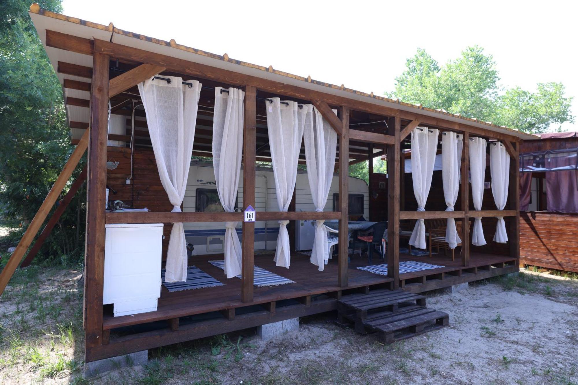 Sea Caravan On The Beach Kiten  Εξωτερικό φωτογραφία