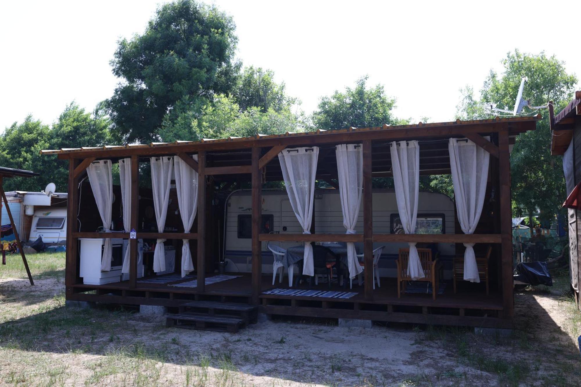 Sea Caravan On The Beach Kiten  Εξωτερικό φωτογραφία
